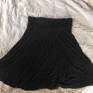 Max Studio. Small. Black